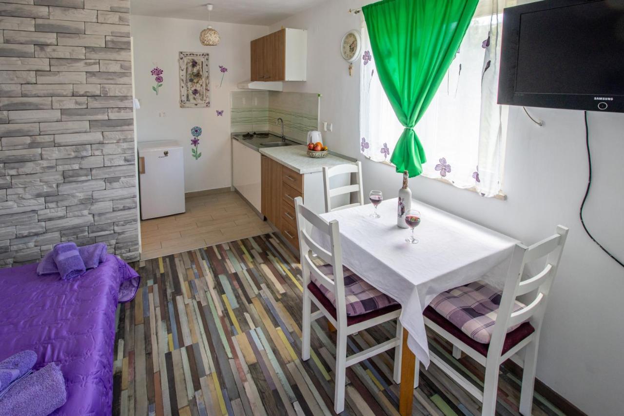 Apartments Good Vibrations Rozat Exterior foto