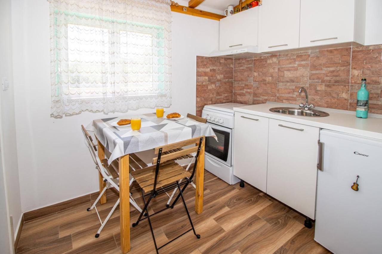 Apartments Good Vibrations Rozat Exterior foto