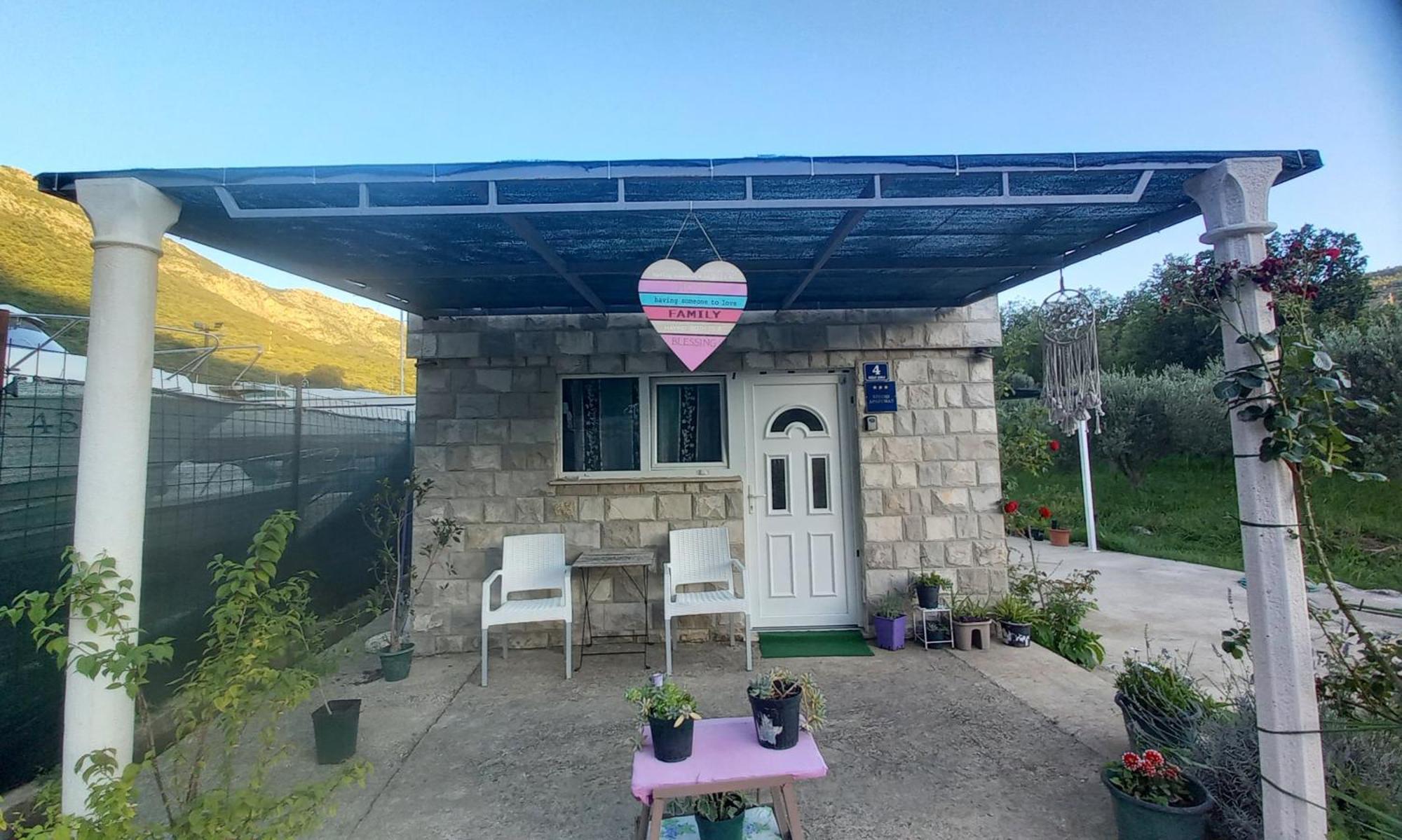 Apartments Good Vibrations Rozat Exterior foto
